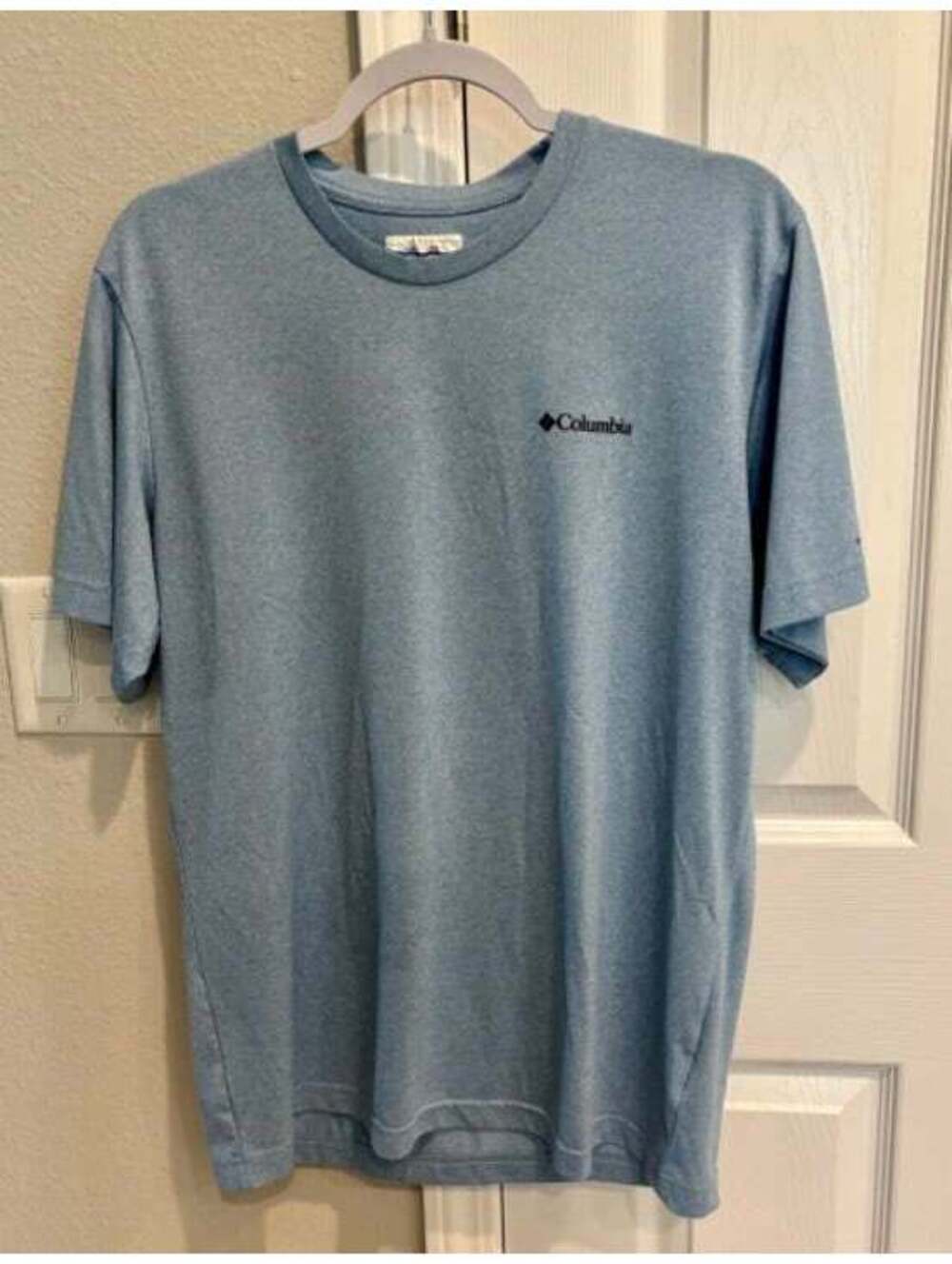 Columbia Short Sleeve Shirts for Men